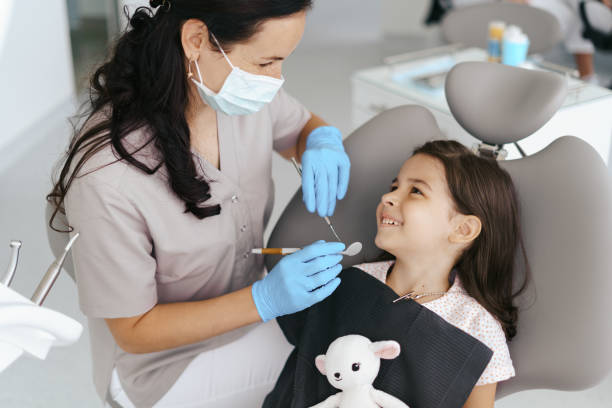 Best Emergency Tooth Extraction  in Monte Alto, TX