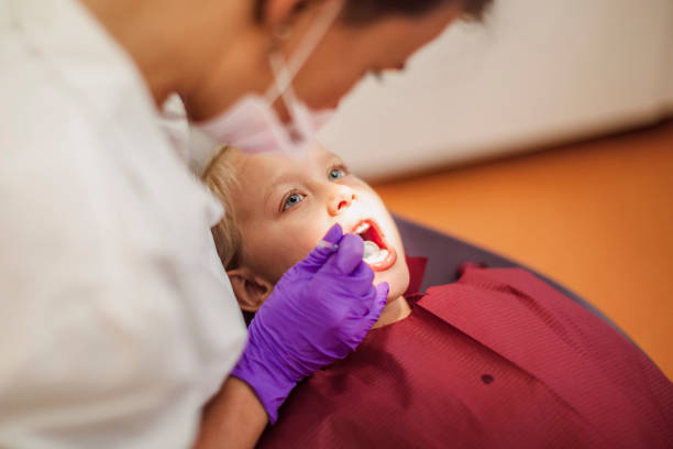 Best Dentist for Tooth Abscess  in Monte Alto, TX